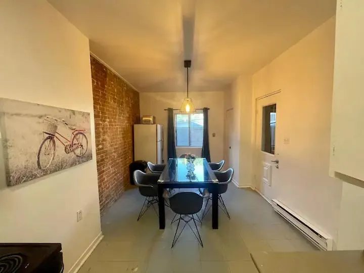 Full Kitchen 3Min A Pied Metro Verdun Room B 0*, Montreal Canada