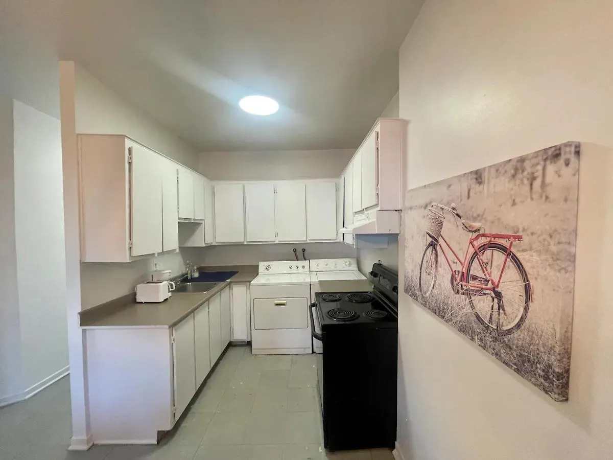 Full Kitchen 3Min A Pied Metro Verdun Room B