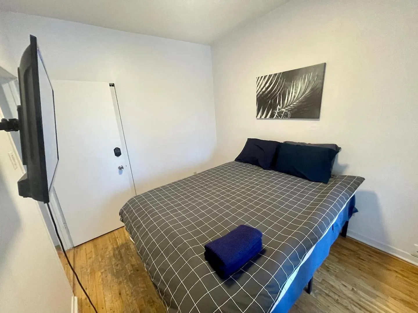 Full Kitchen 3Min A Pied Metro Verdun Room B Homestay