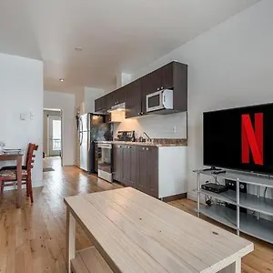 5-star Prime Location - Bright Montreal
